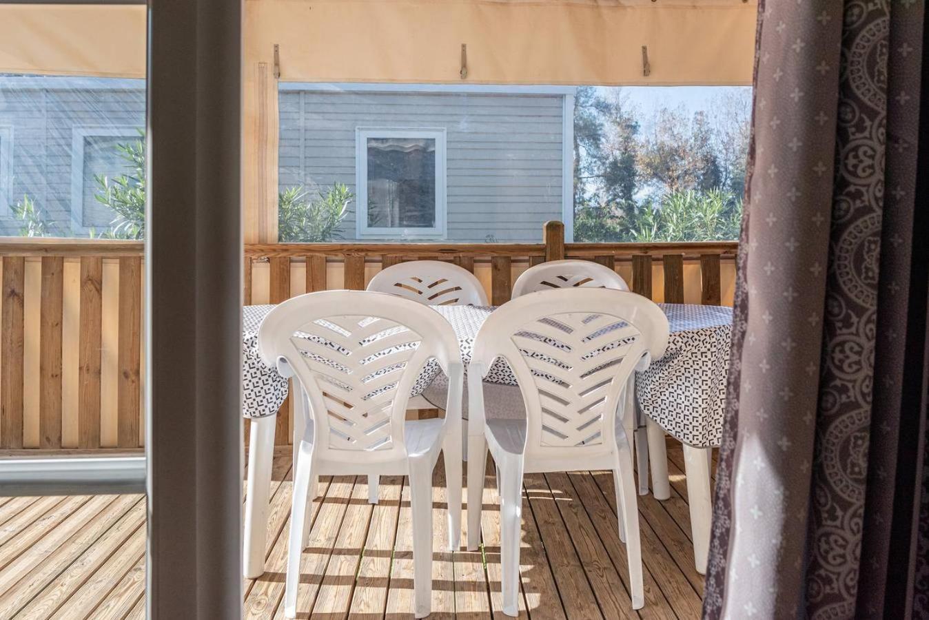 Mobil Luxe 3 Climatise En Roussillon Campsite *
